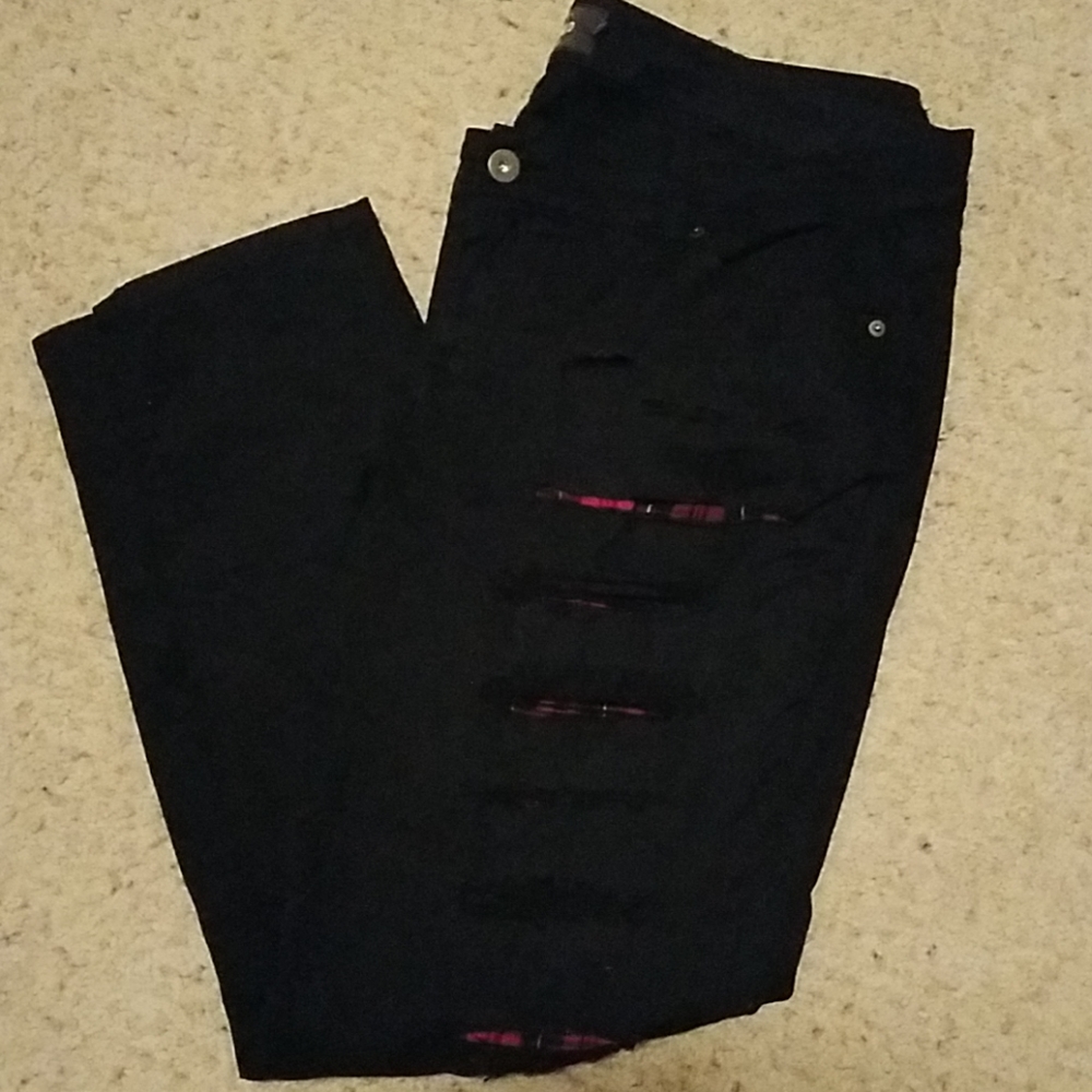 Torrid Black Distressed Skinny Jeans w/ Red Plaid